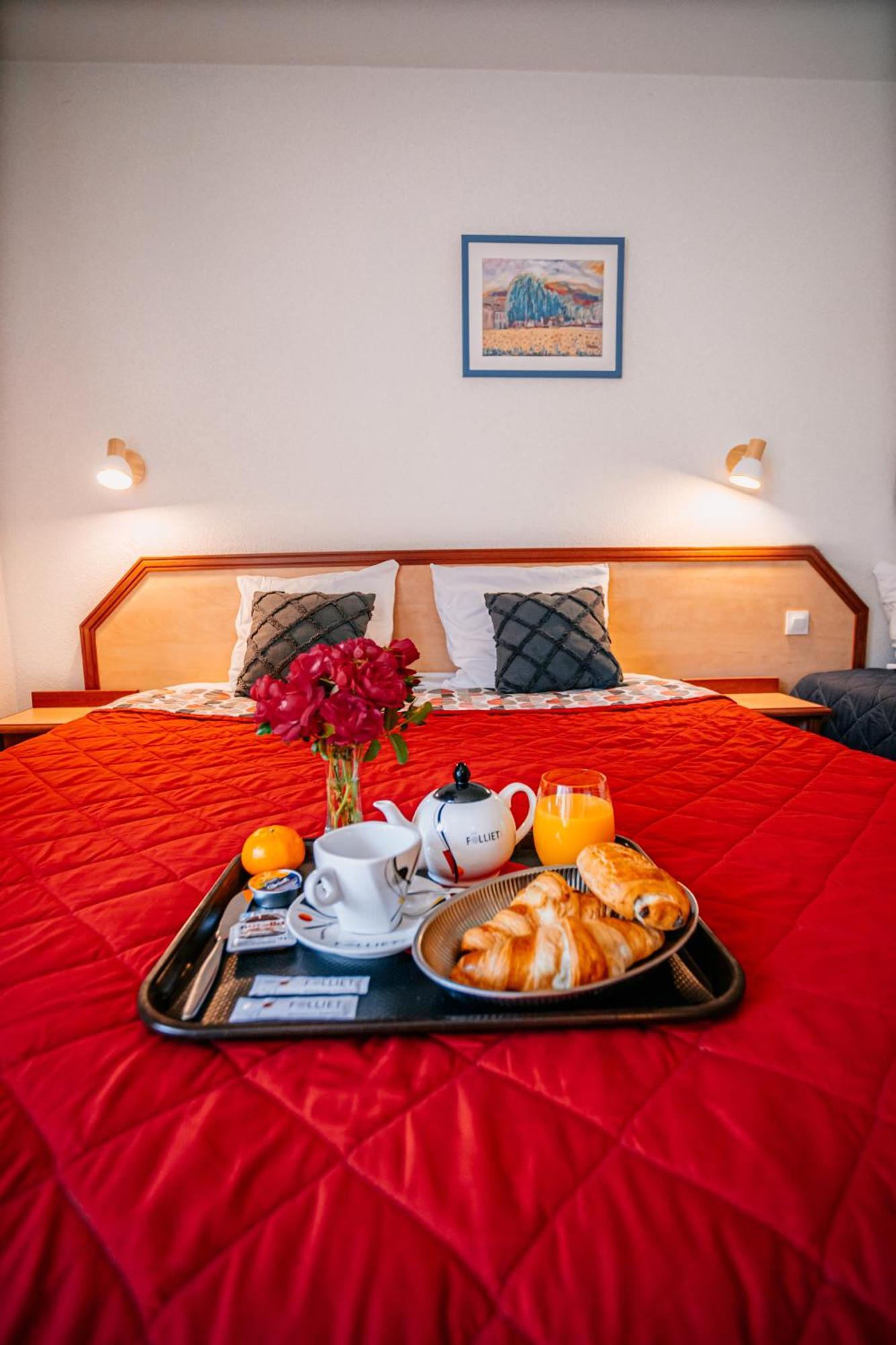 Hotel Le Montaigu Luz-Saint-Sauveur Kültér fotó